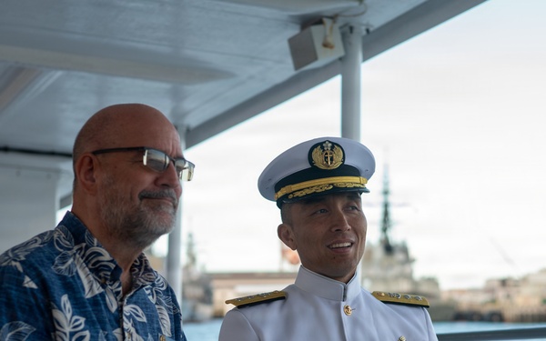 JMSDF conducts wreath-laying ceremony aboard USS Arizona Memorial