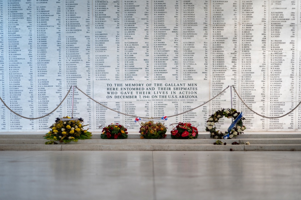 JMSDF conducts wreath-laying ceremony aboard USS Arizona Memorial