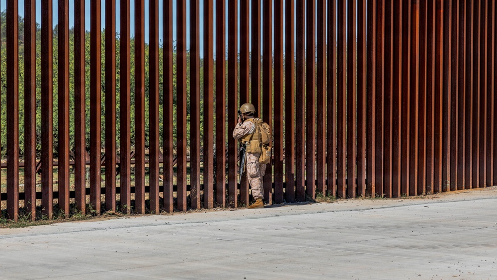 DVIDS - Images - Marines with JTF-SB fortify the southern barrier ...
