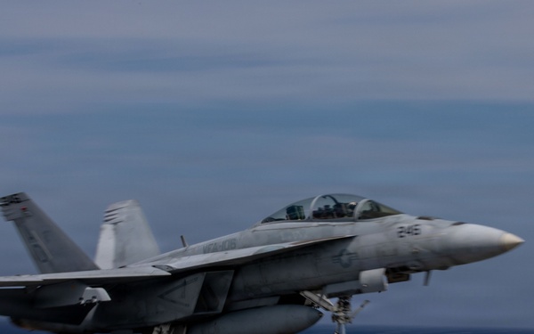 IKE Supports East Coast Fleet Replacement Squadrons