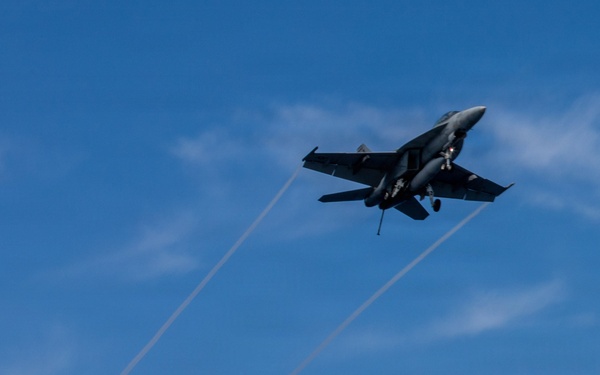 IKE Supports East Coast Fleet Replacement Squadrons