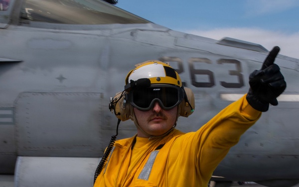 IKE Supports East Coast Fleet Replacement Squadrons
