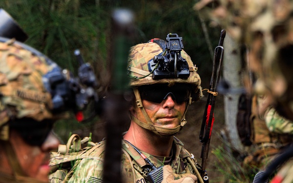 25th Infantry Division Conducts Air Assault and Urban Operations Training