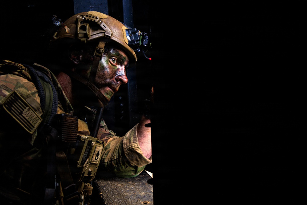 25th Infantry Division Conducts Air Assault and Urban Operations Training