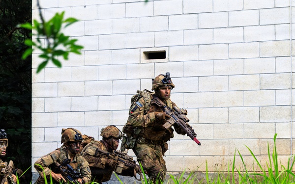 25th Infantry Division Conducts Air Assault and Urban Operations Training