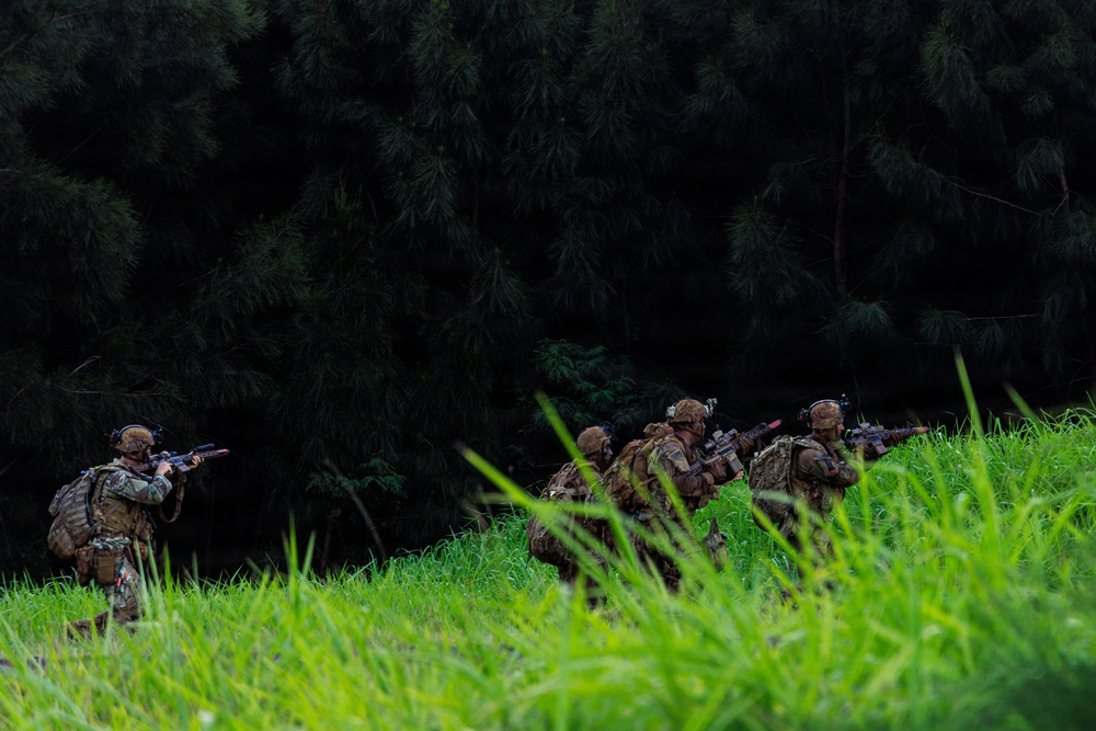 25th Infantry Division Conducts Air Assault and Urban Operations Training