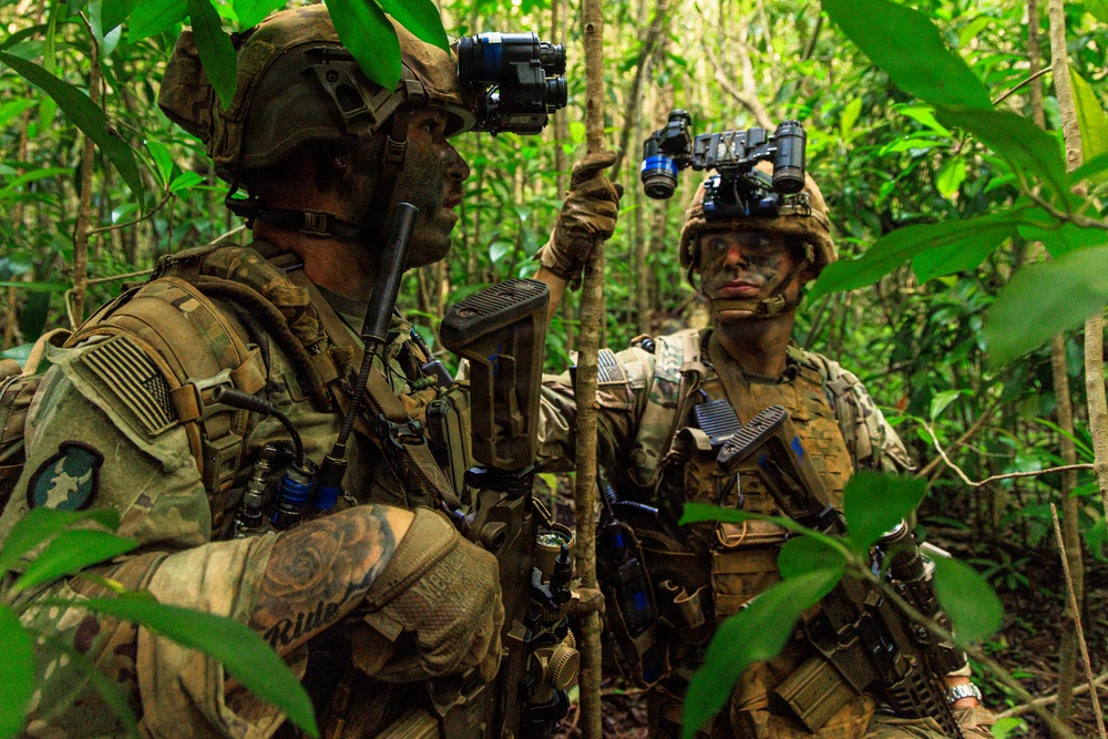 25th Infantry Division Conducts Air Assault and Urban Operations Training