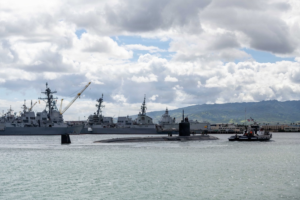 USS Columbia departs Joint Base Pearl Harbor-Hickam in preparation for RIMPAC 26