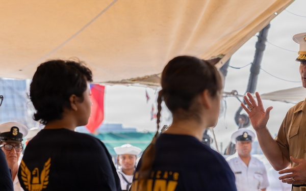 Fleet Week Baltimore hosts enlistment and reenlistment ceremony