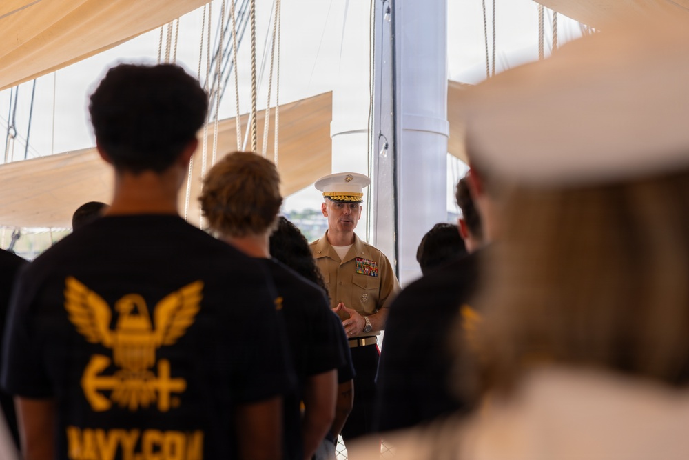 Fleet Week Baltimore hosts enlistment and reenlistment ceremony