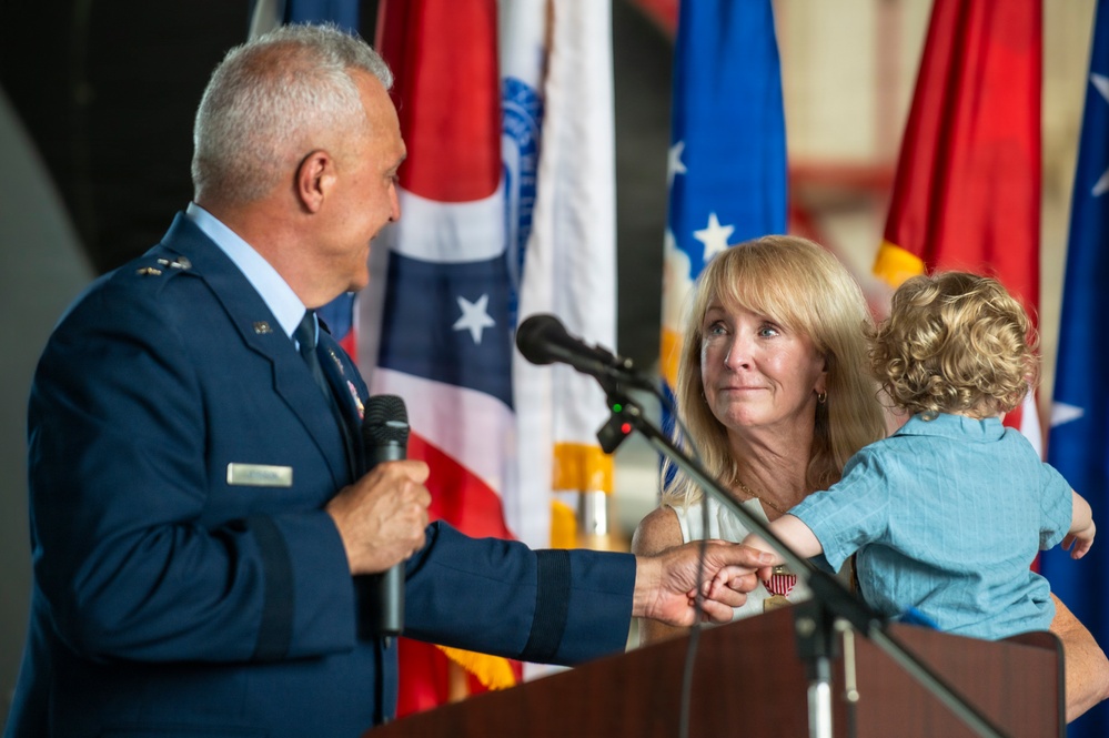 Ohio Air National Guard commander retires after 40 years of service