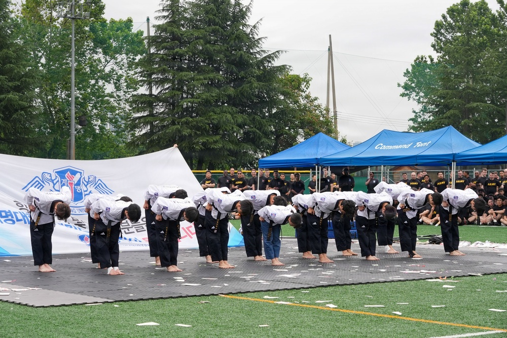 Taekwondo team performs demonstration