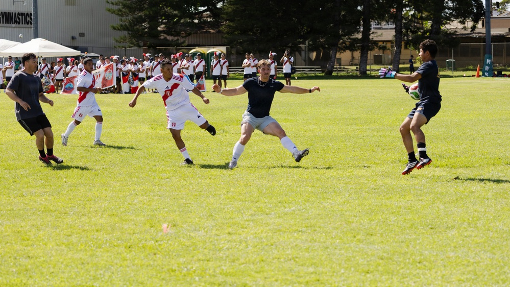 U.S., Peruvian Navy play soccer during RIMPAC