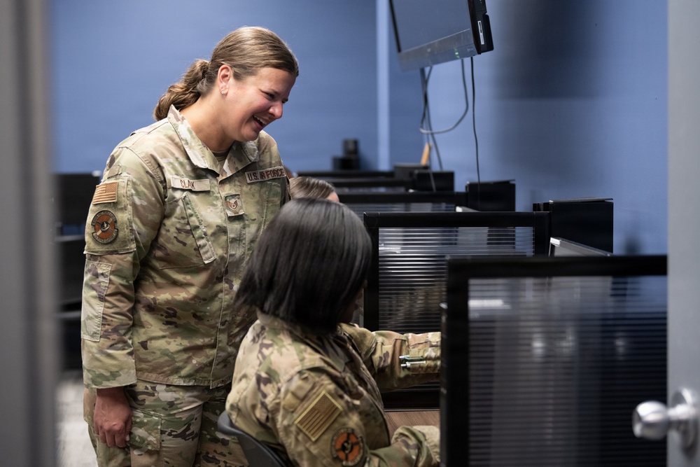 125 FW Spotlight, A day in the life of a Training Specialist
