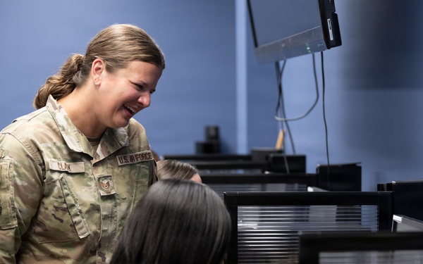 125 FW Spotlight, A day in the life of a Training Specialist