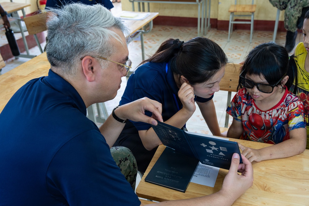 Pacific Partnership 2026 Medical Team provides medical care to students at Trường Tiểu Học Lệ Ninh Primary School in Quang Tri, Vietnam