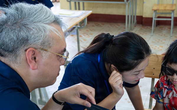 Pacific Partnership 2026 Medical Team provides medical care to students at Trường Tiểu Học Lệ Ninh Primary School in Quang Tri, Vietnam