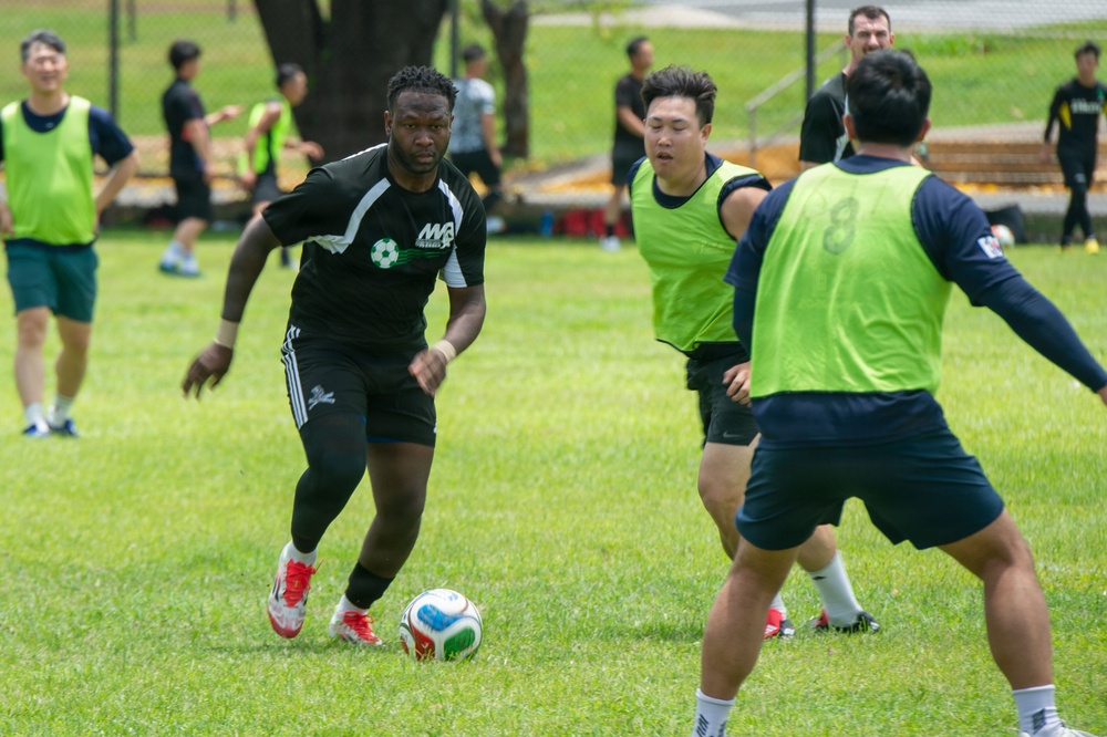 USS Essex participates in RIMPAC Games 2026