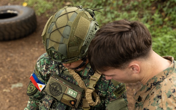 U.S. Marines Conduct Tactical Assault Kit Training with Philippine Marines