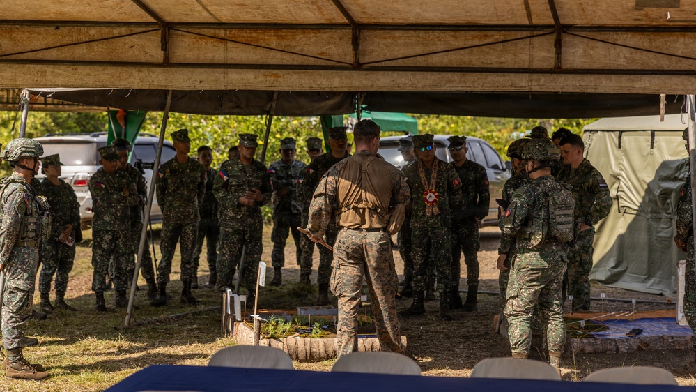 U.S. Marines Conduct Airfield Seizure During KAMANDAG 10