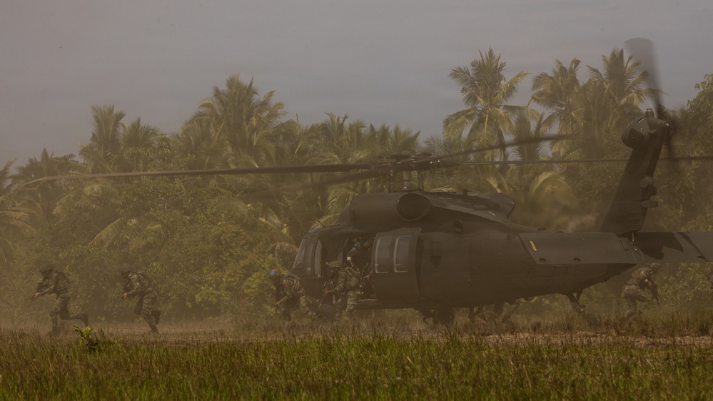U.S. Marines Conduct Airfield Seizure During KAMANDAG 10