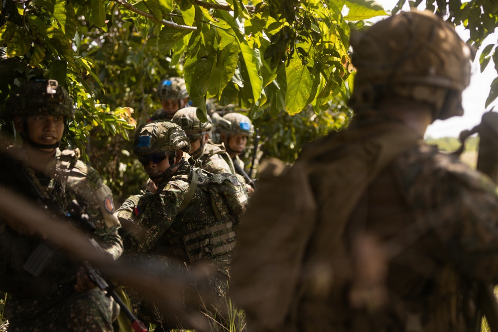 U.S. Marines Conduct Airfield Seizure During KAMANDAG 10