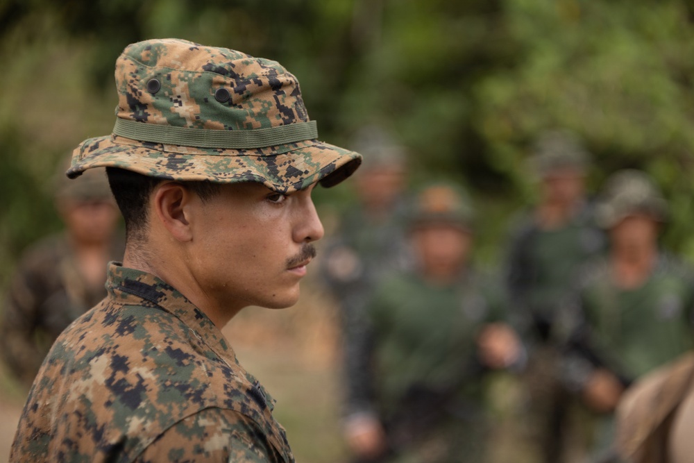 U.S., Philippine Marines participate in patrolling and ambush training during KAMANDAG 10