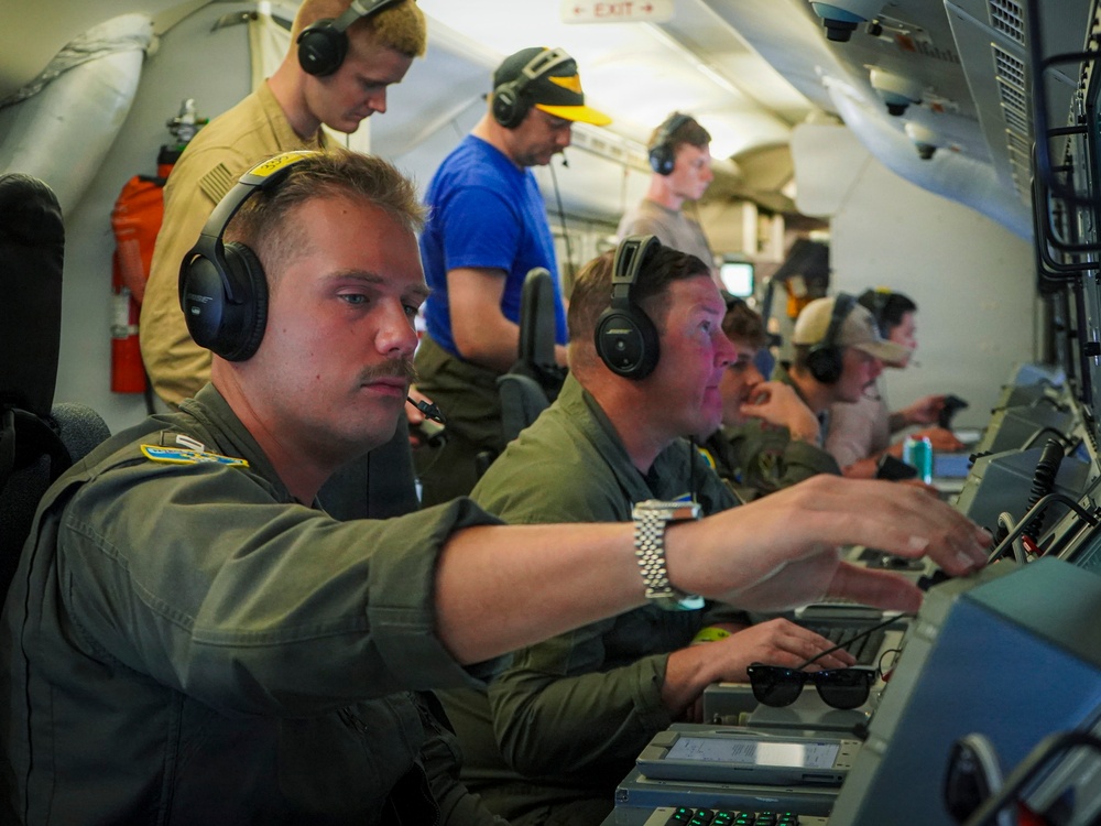 VP-26 Tridents Combat Aircrew Conduct Anti-Submarine Exercise During Valiant Shield 2026