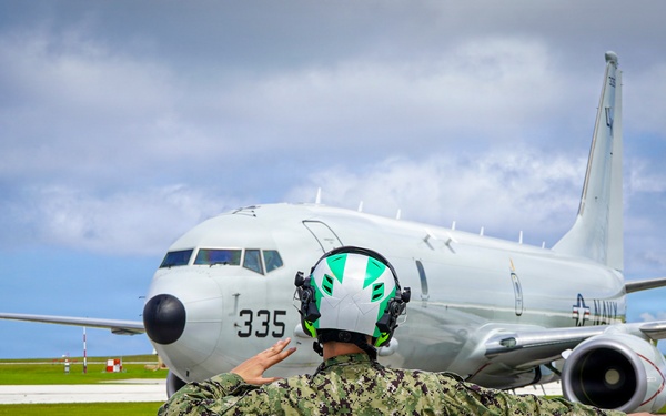 VP-26 Tridents Direct P-8A Poseidon During Valiant Shield 2026