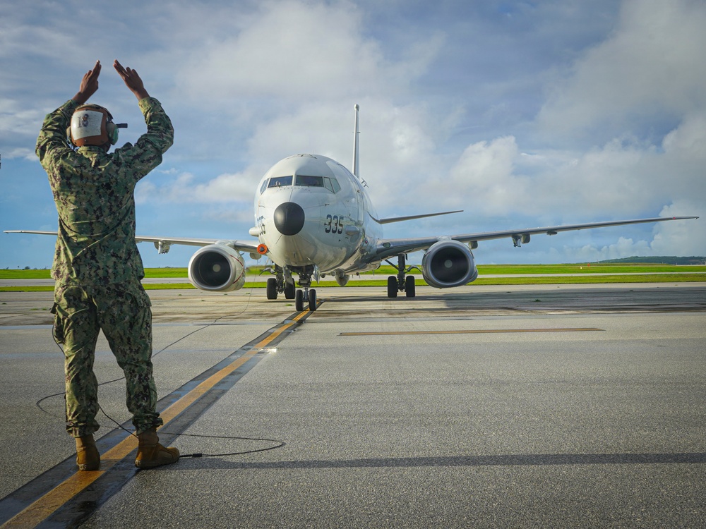 VP-26 Tridents Launch P-8A Poseidon During Valiant Shield 2026