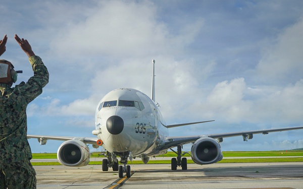 VP-26 Tridents Launch P-8A Poseidon During Valiant Shield 2026