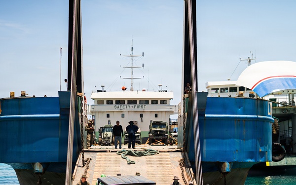 3rd Marine Littoral Regiment disembarks for maritime key terrain security operations during KAMANDAG 10