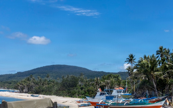 3rd Marine Littoral Regiment disembarks for maritime key terrain security operations during KAMANDAG 10
