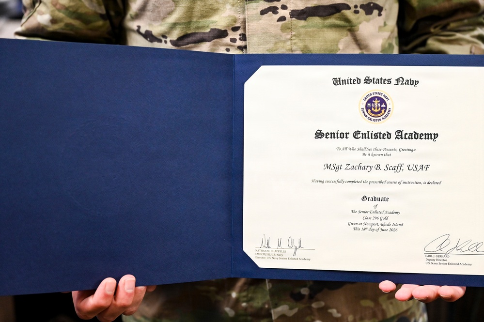 Florida Air National Guard senior non-commissioned officer completes U.S. Navy Senior Enlisted Academy