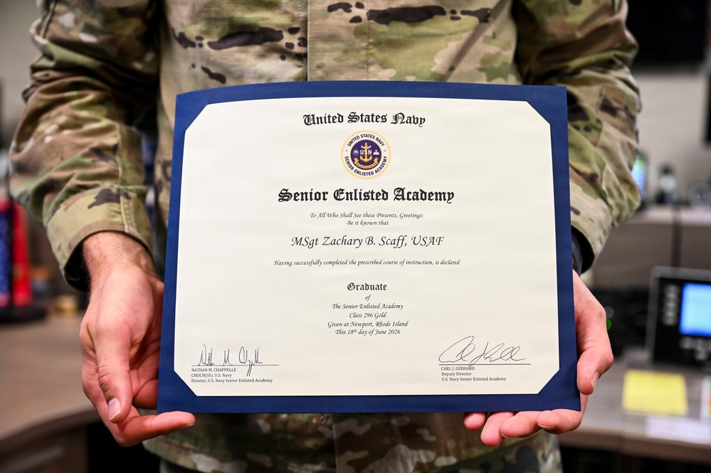 Florida Air National Guard senior non-commissioned officer completes U.S. Navy Senior Enlisted Academy