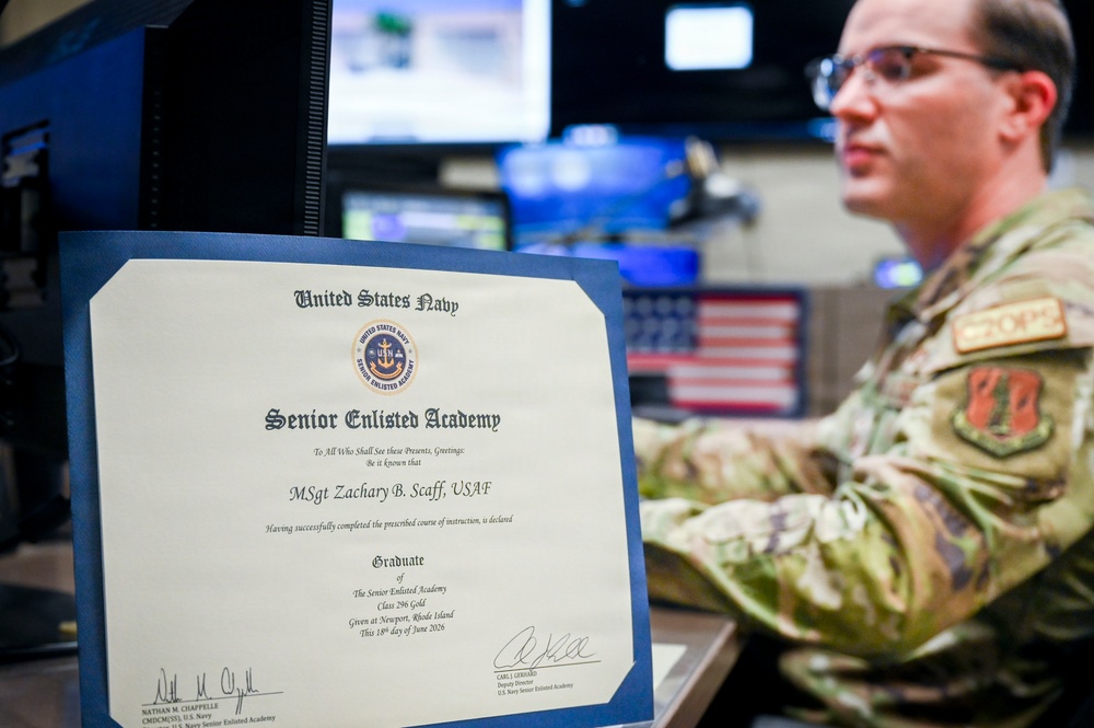 Florida Air National Guard senior non-commissioned officer completes U.S. Navy Senior Enlisted Academy