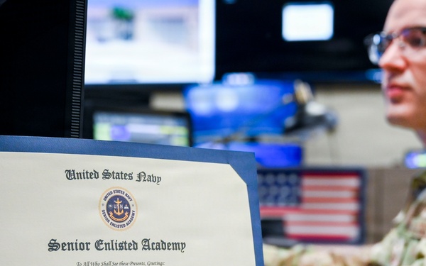 Florida Air National Guard senior non-commissioned officer completes U.S. Navy Senior Enlisted Academy