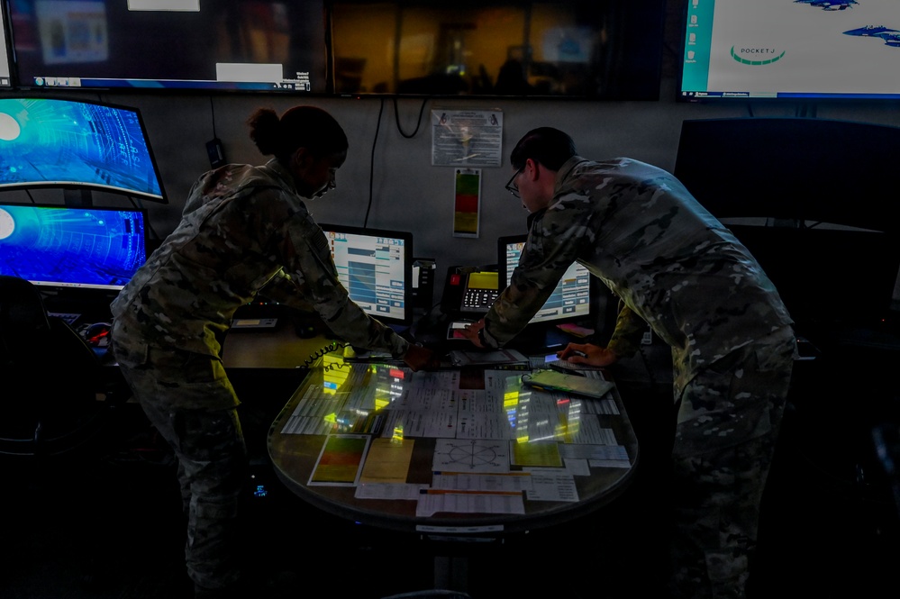 125th Fighter Wing command post Airmen train for fighter alert missions