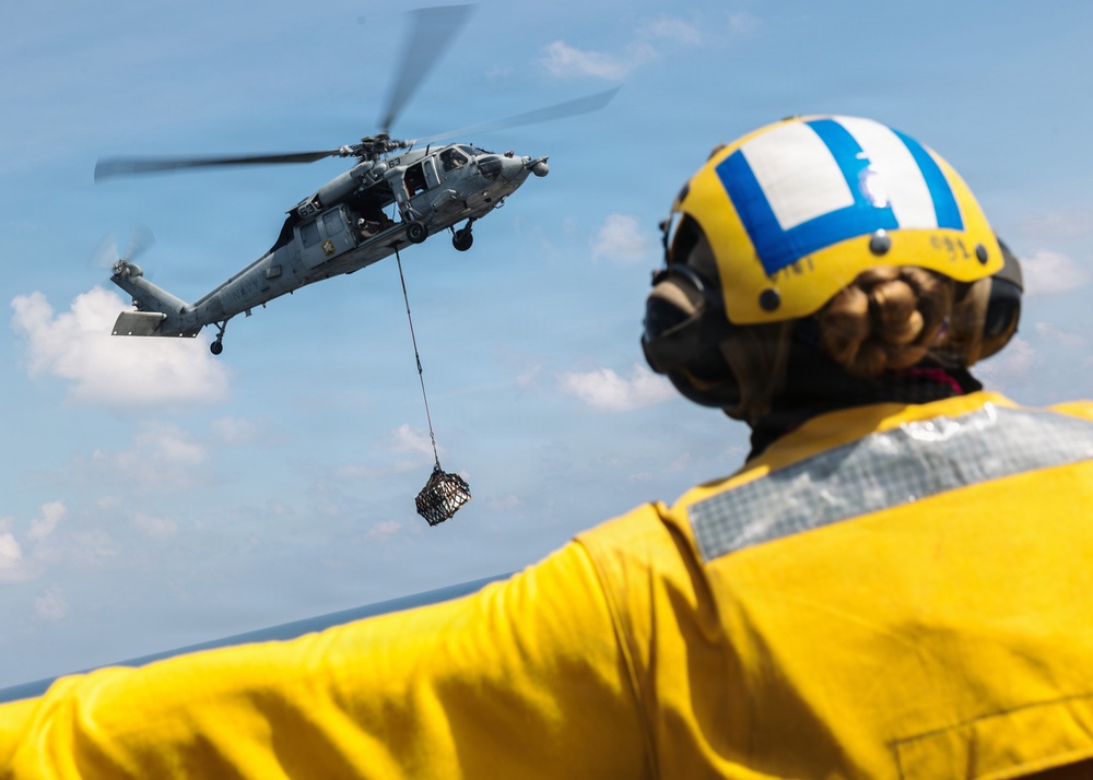 11th MEU Marines, Sailors Conducts Replenishment Aboard USS Boxer