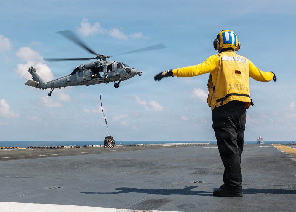 11th MEU Marines, Sailors Conducts Replenishment Aboard USS Boxer
