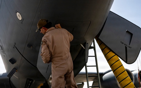 KC-135 refuels F-35As during security operations