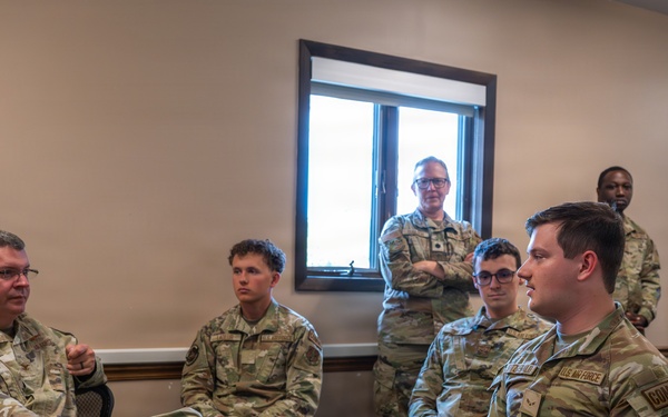 181st Intelligence Wing leadership visit units at annual training