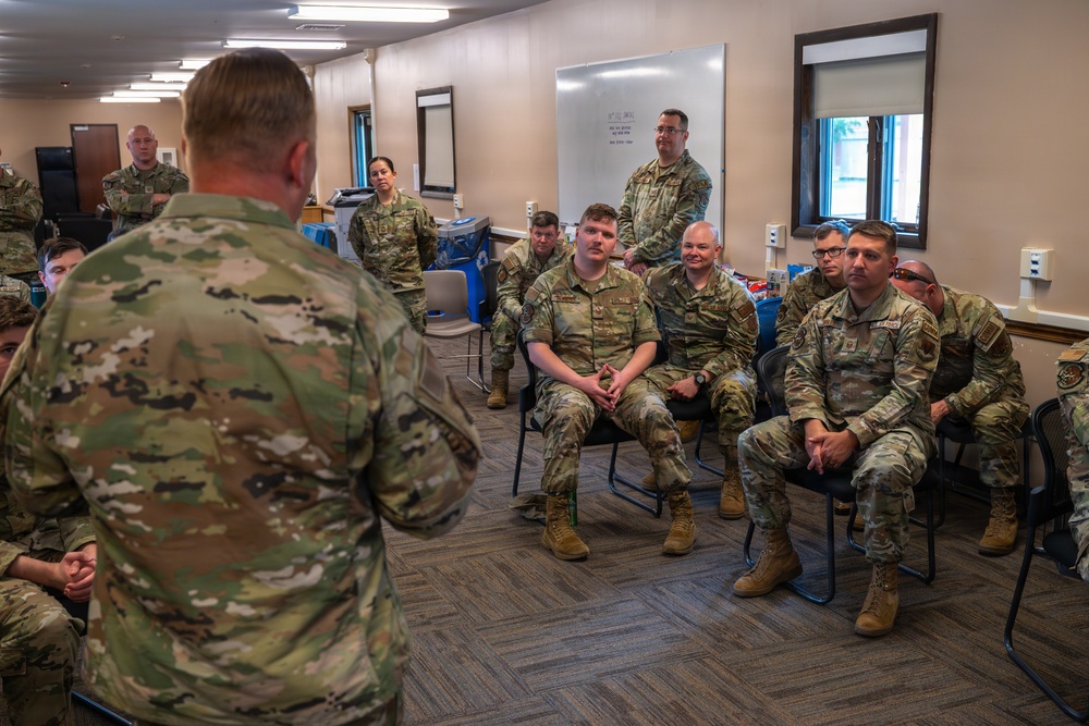 181st Intelligence Wing leadership visit units at annual training