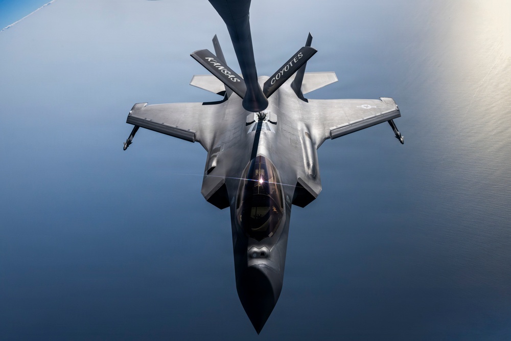 KC-135 enables F-35 operations through aerial refueling in CENTCOM