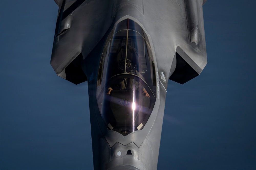 KC-135 enables F-35 operations through aerial refueling in CENTCOM