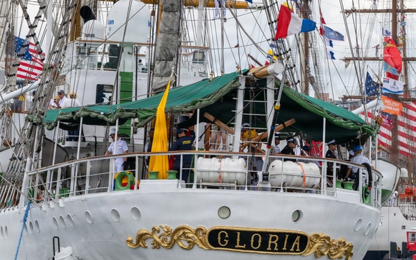 Coast Guard Cutter Eagle, senior leaders participate in Sail250 Virginia events