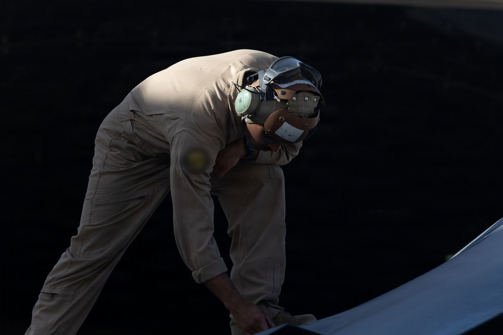 U.S. Marines execute Squadron Flight Operations