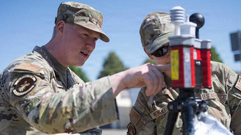 Bioenvironmental engineering team defends against the heatwave with exact measurements