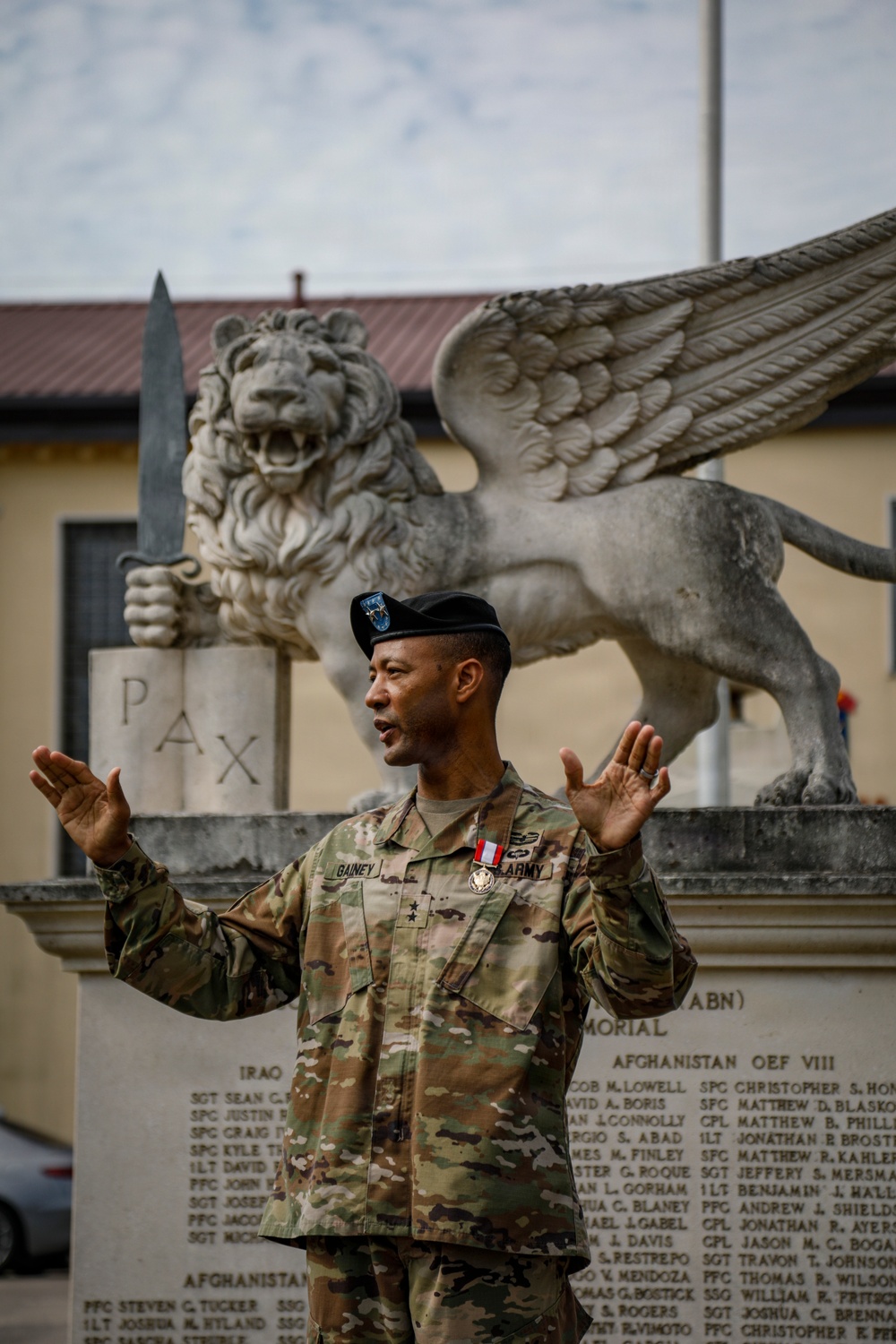 SETAF-AF changes command from MG Gainey to MG Brown