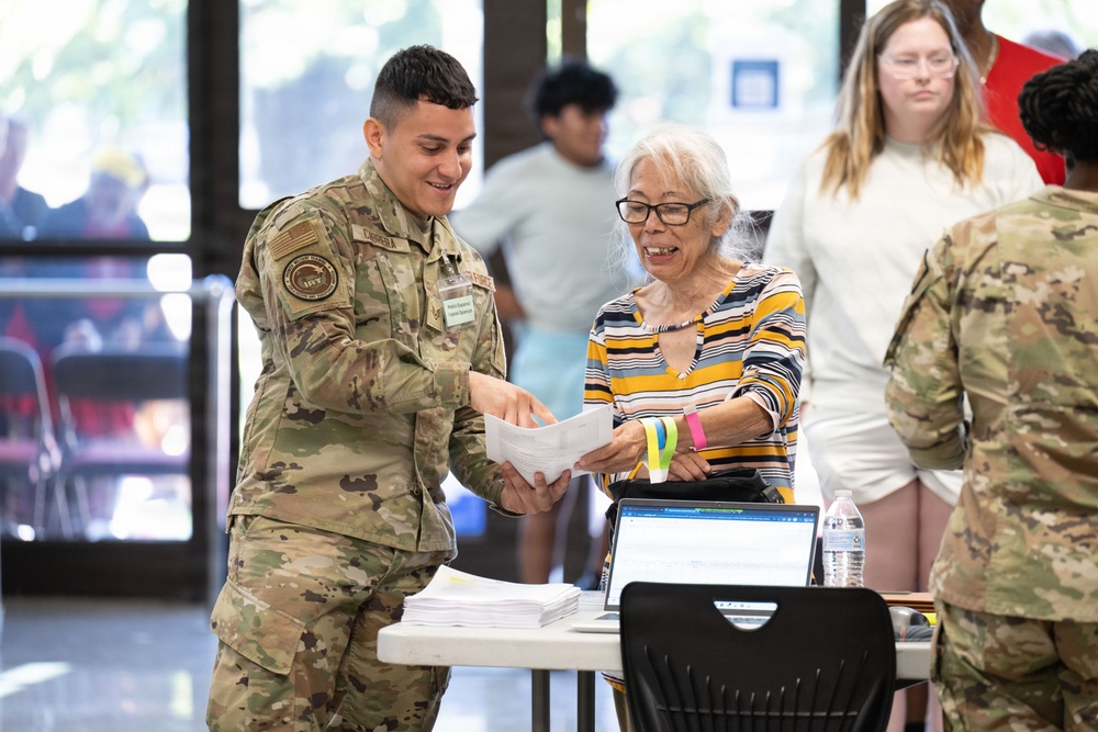 130th Medical Group Trains in Kentucky Community